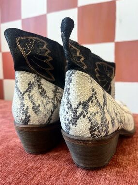 Free People: Dorado Ankle Boot: Size 7-7.5